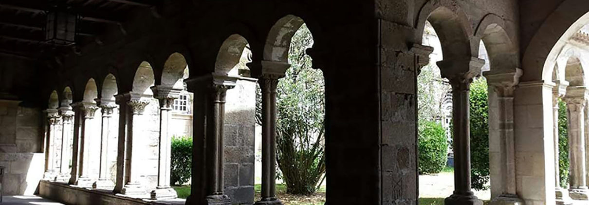 Claustro medieval do Mosteiro de Conxo Claustro medieval do Mosteiro de Conxo