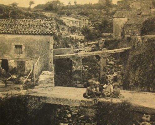 Corredoira dos muíños (antiga) Corredoira dos muíños (antiga)